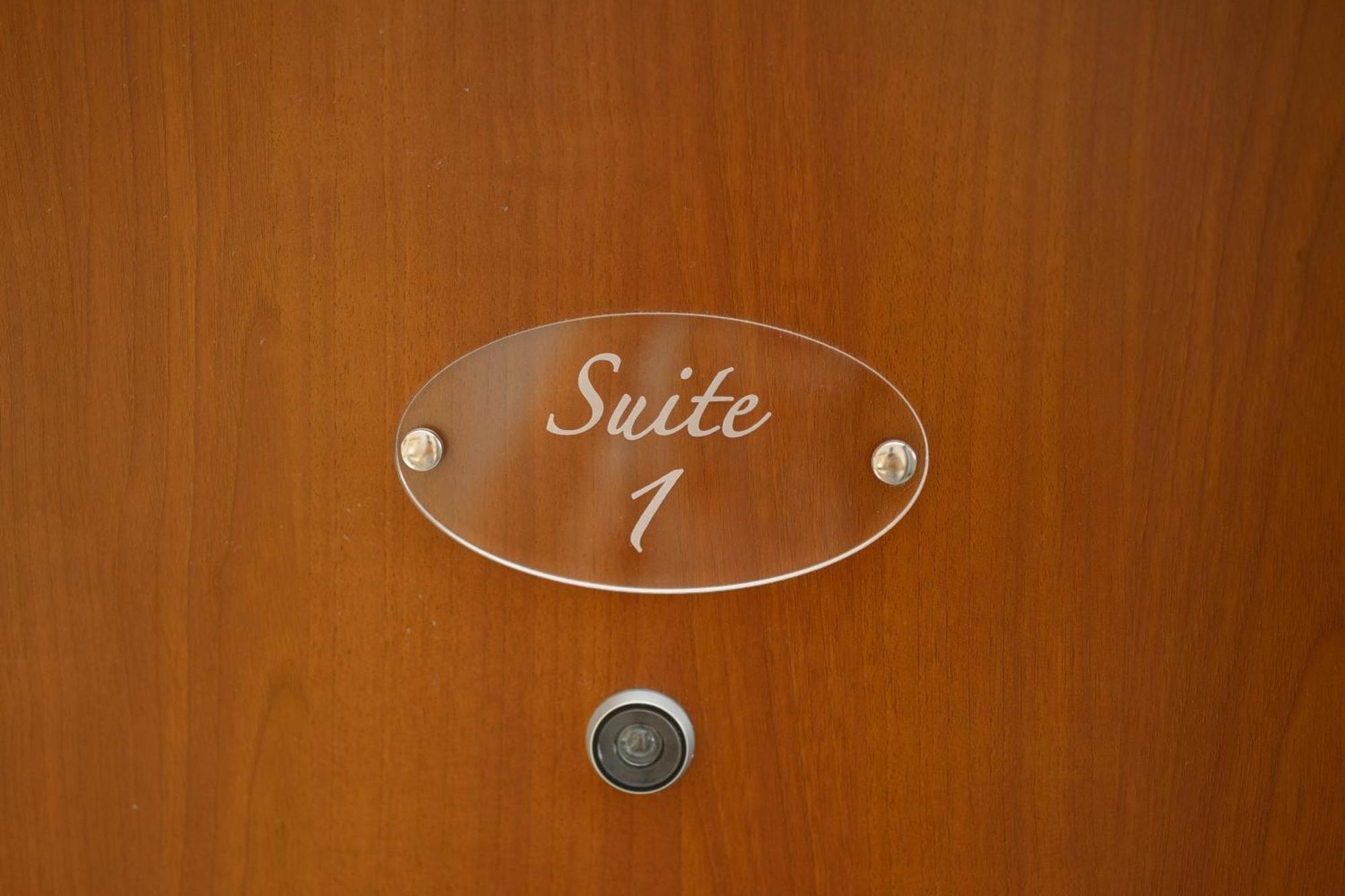 Romano'S Luxury Stay B&B Bari Rom bilde